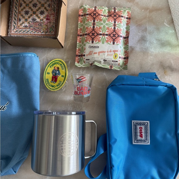 Bad Bunny VIP Bundle - Picture 1 of 3